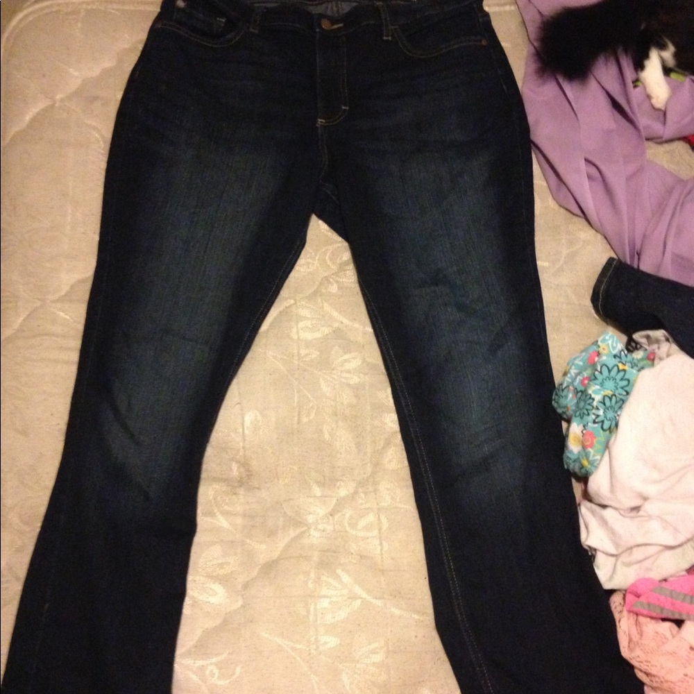 Boot cut jeans